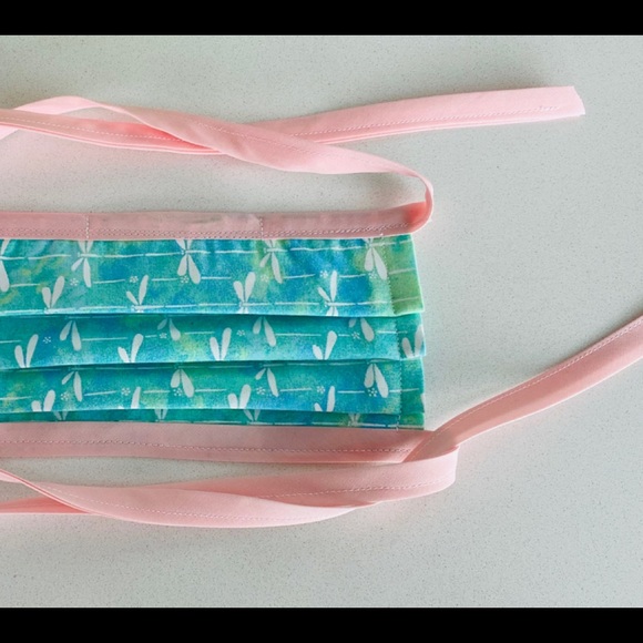 Adult Face Mask w/flexible nosepiece - Picture 4 of 4